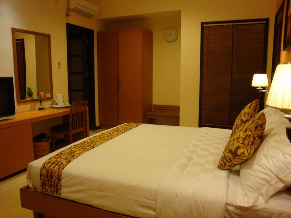 Luxio Hotel Sorong 9/26