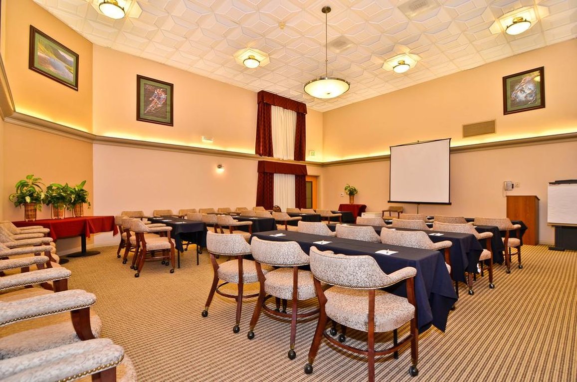 Empeiria High Sierra Hotel 42/50