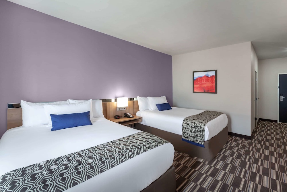ROOM, 2 QUEEN BEDS