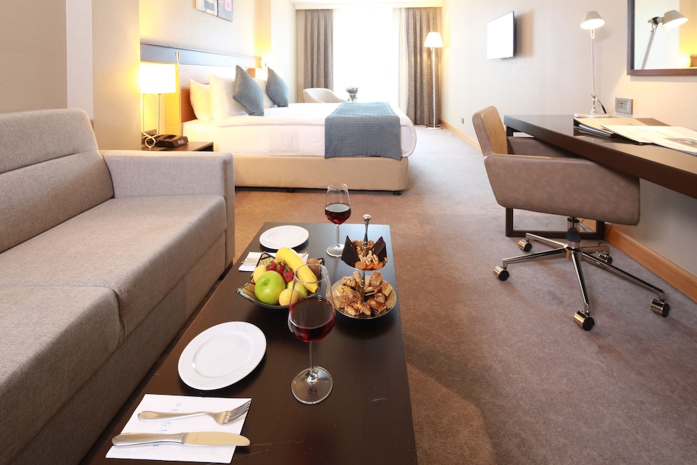 Port Bosphorus Hotel 46/51