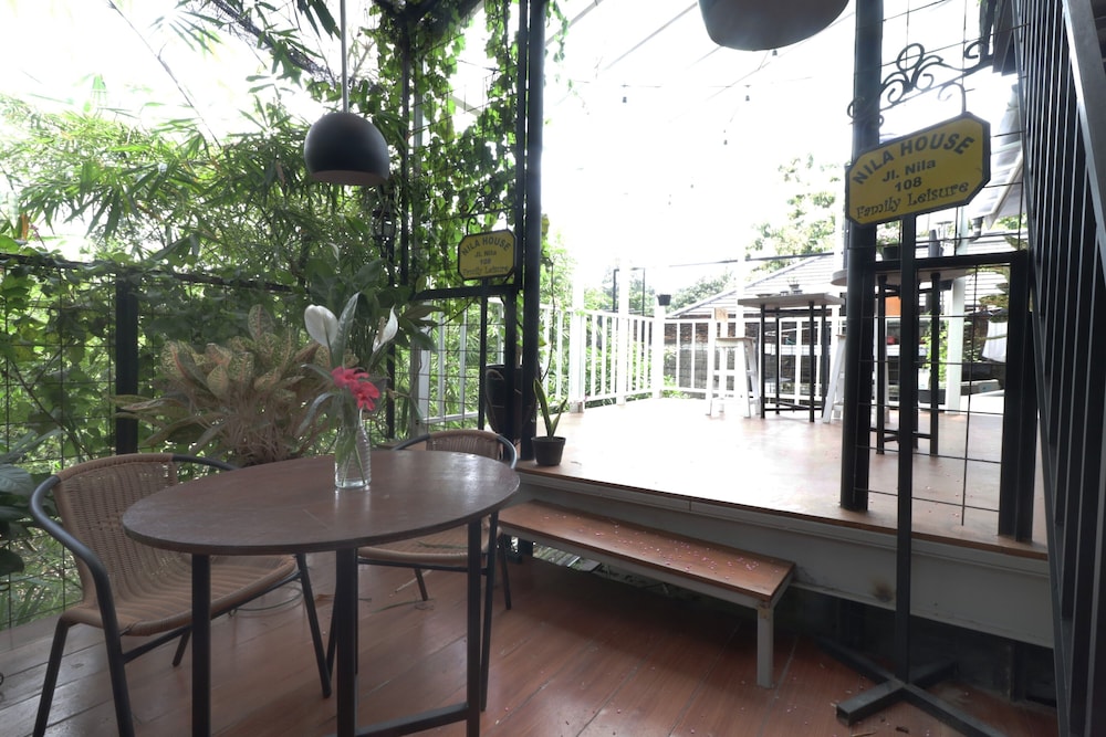 NILA HOUSE, Sharia Family Home Stay by ZUZU 59/73