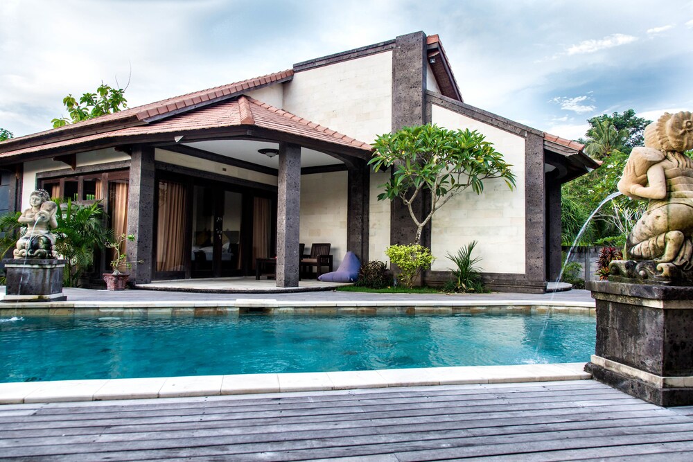 Baruna Frangipani Lembongan 5/50