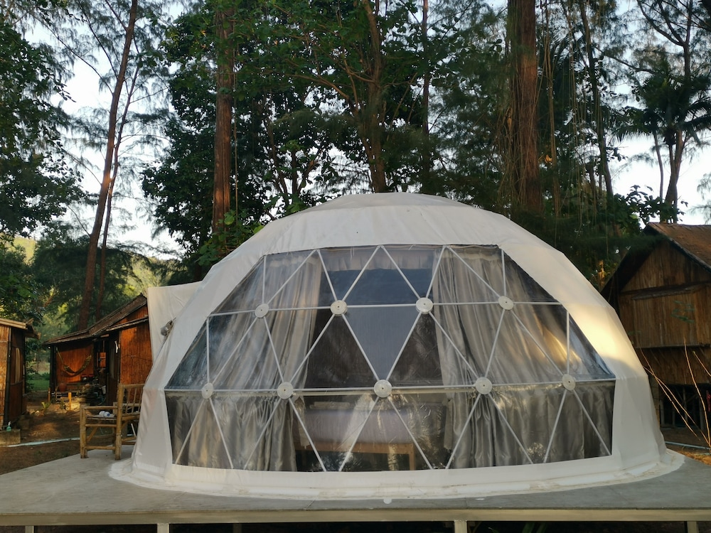Eco Lanta Hideaway Beach Resort 17/44
