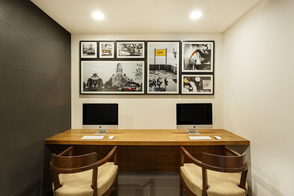 Ginger Surat (City Center) 21/23
