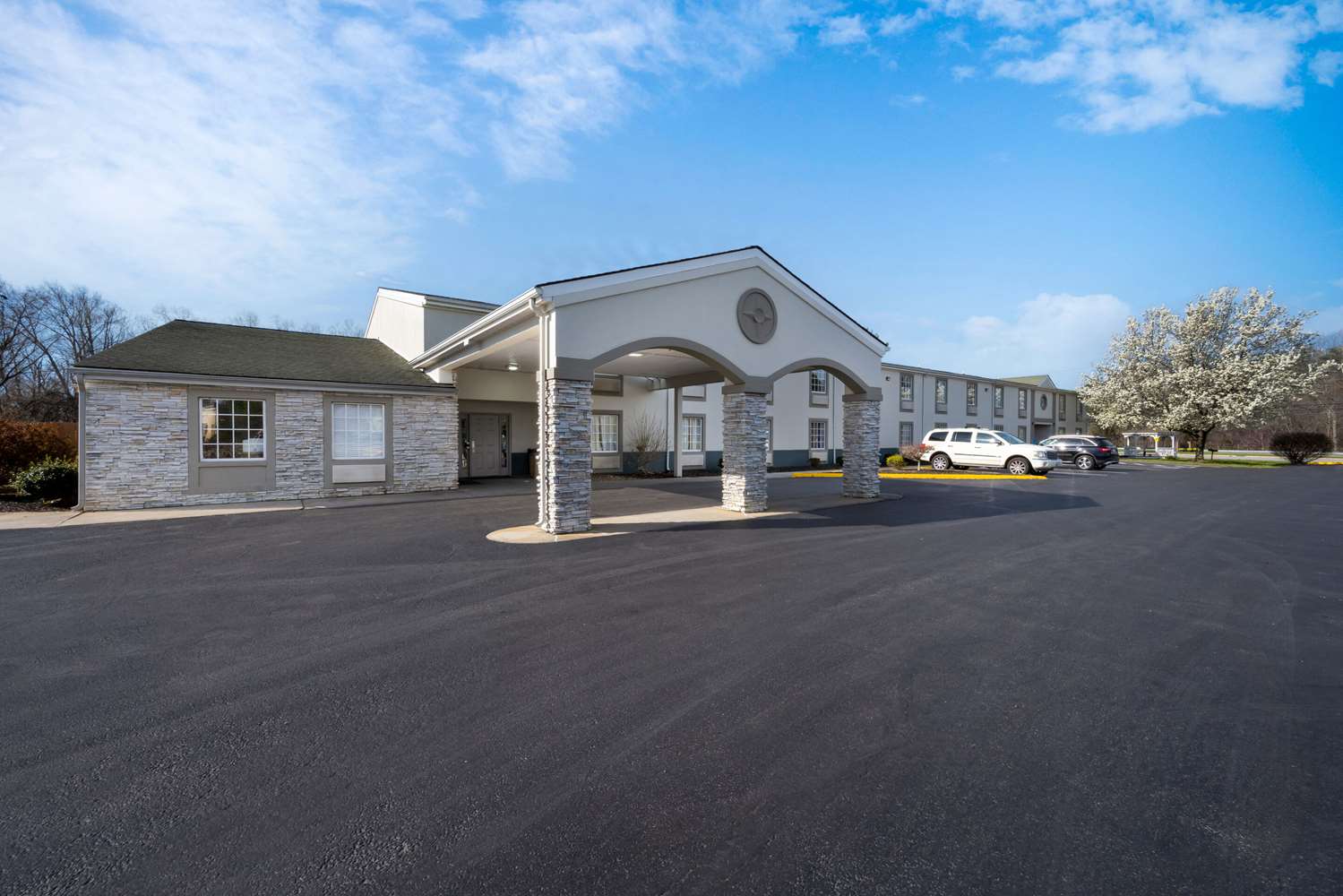 Quality Inn University Area Farmville, VA 13/14
