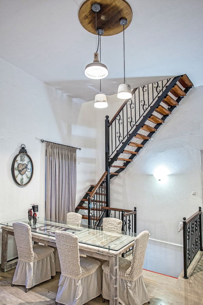 Mayas Boutique Residence 12/22