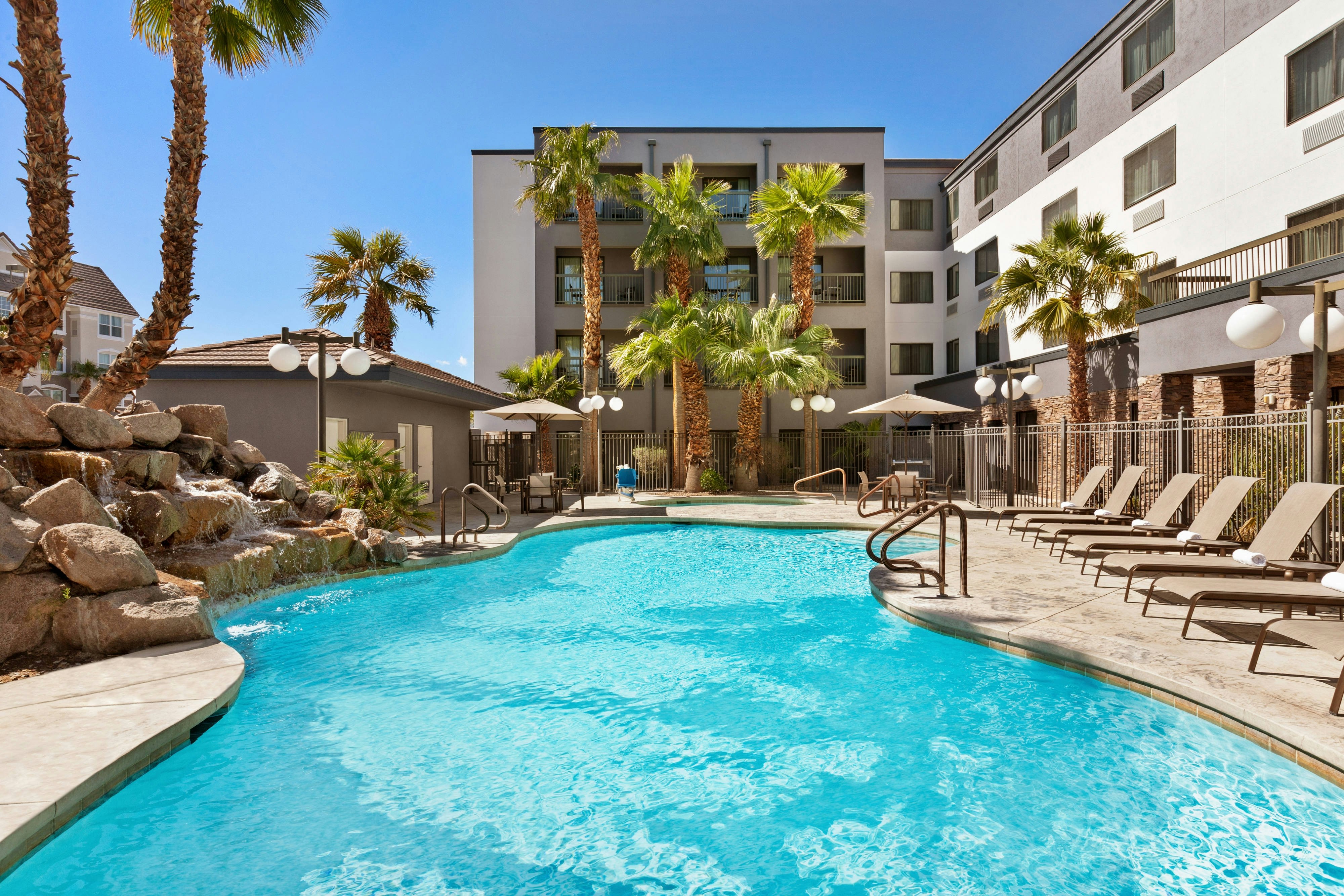 Courtyard Las Vegas South 31/35