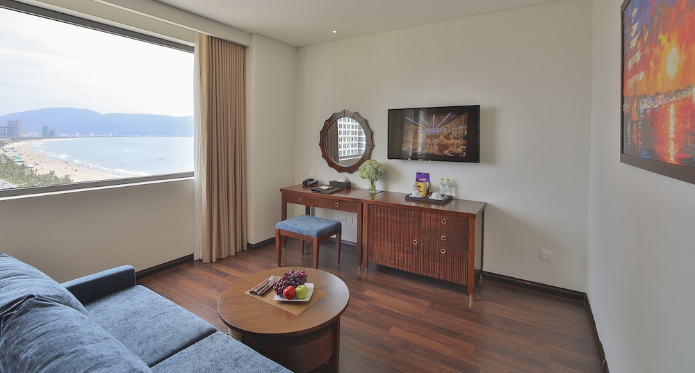 Balcona Hotel Da Nang 43/72