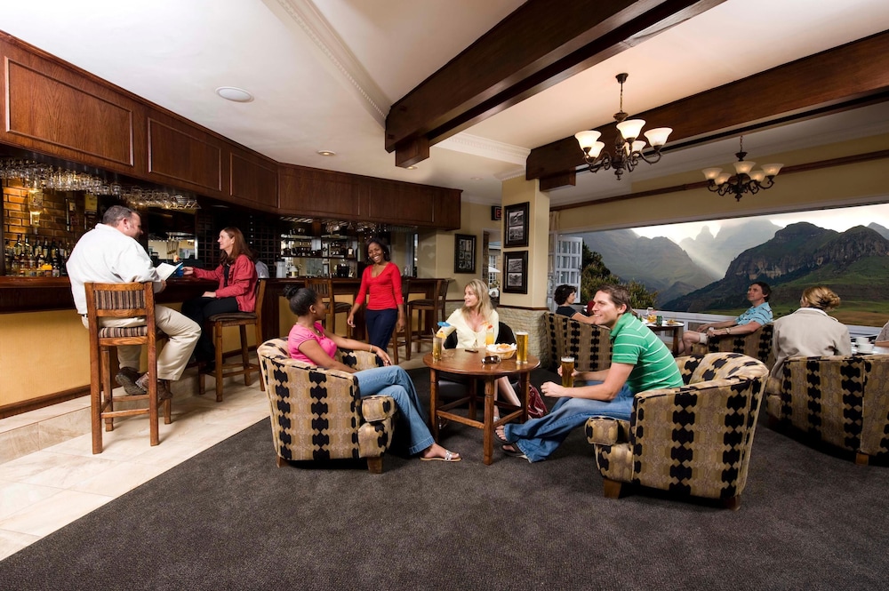 Cathedral Peak Hotel 38/73