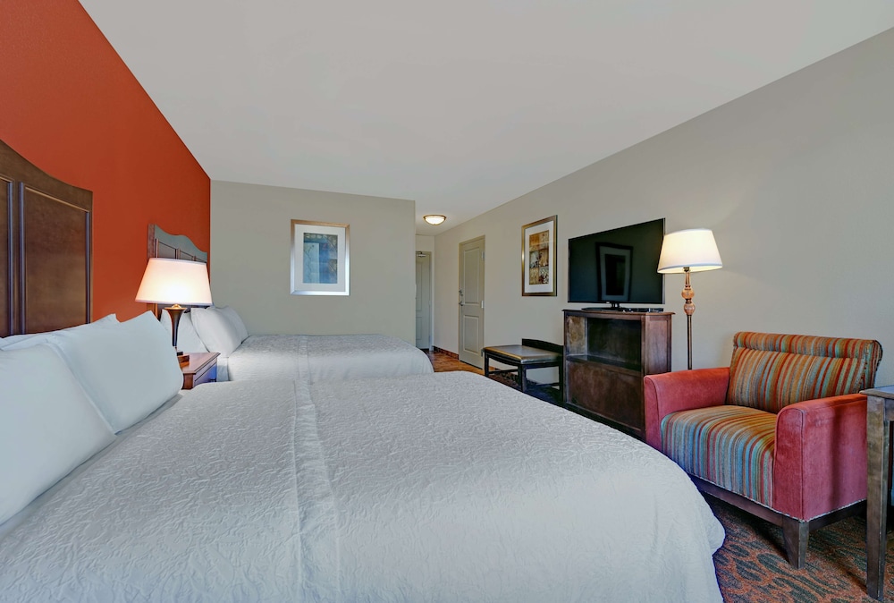 Hampton Inn Deming 16/47
