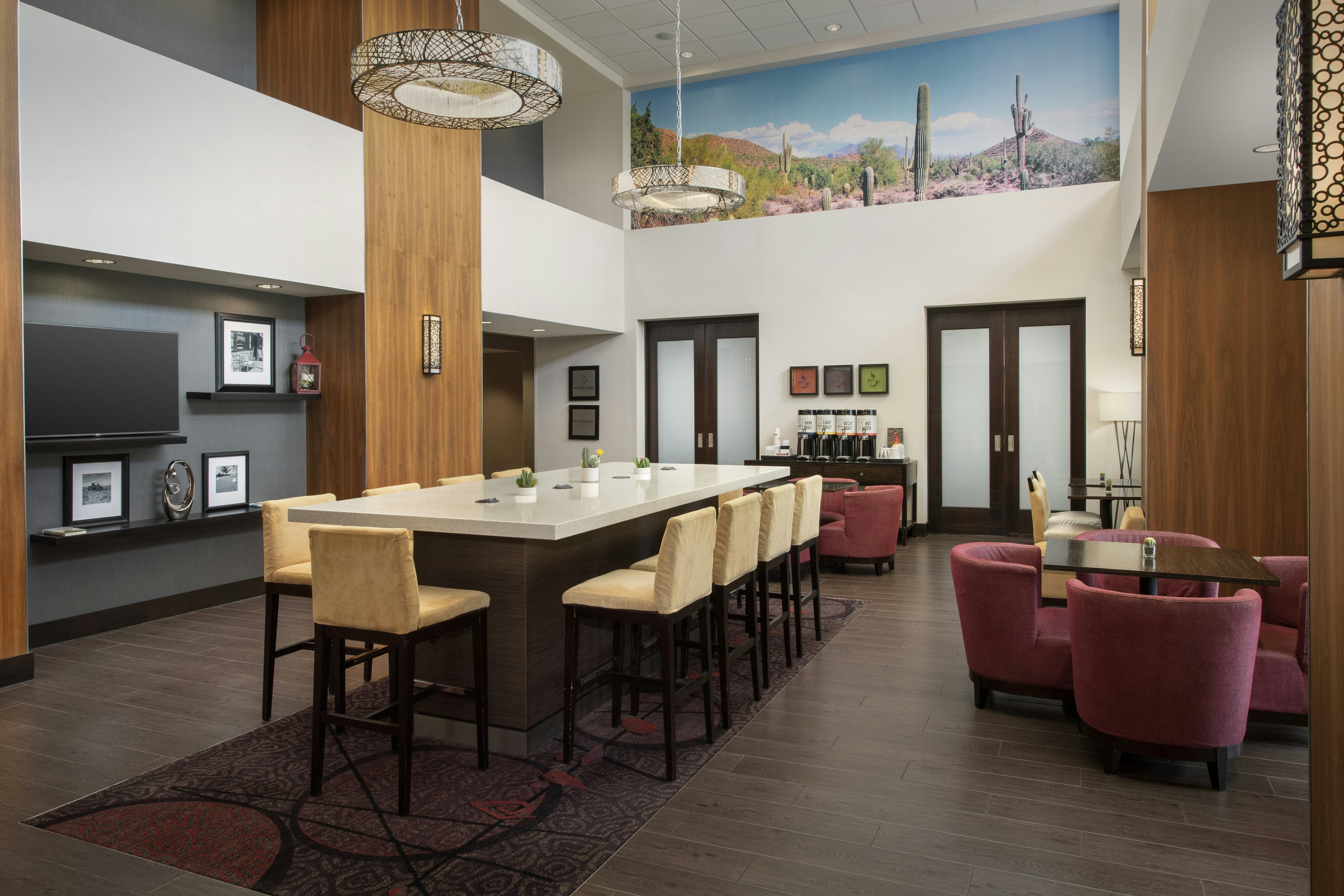 Hampton Inn & Suites Phoenix Tempe 33/42