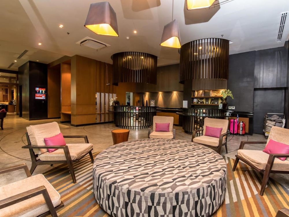 Ashlee Hub Hotel Patong 55/66