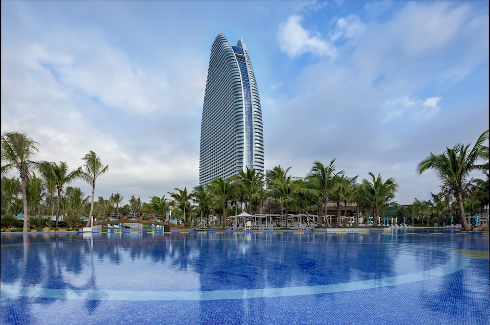 Atlantis Sanya 2/50