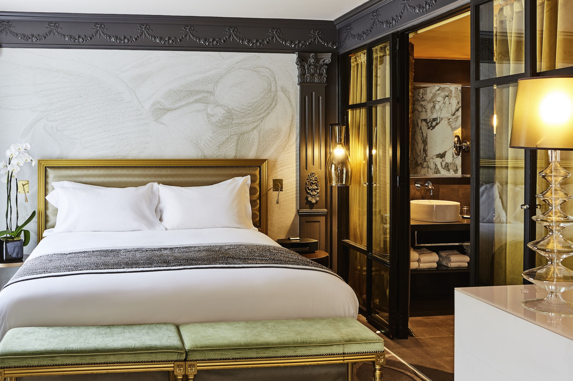 Collection, Suite, King Bed