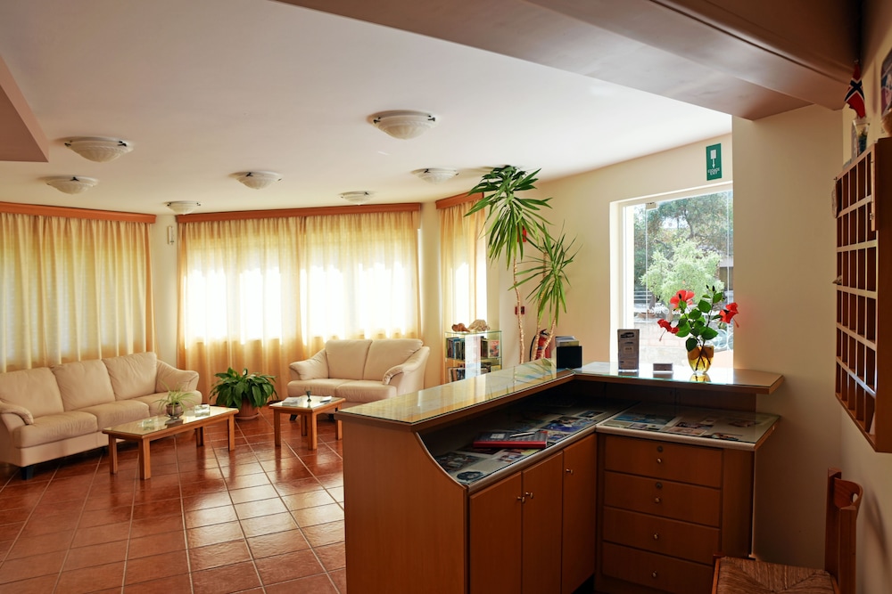 Iolkos Hotel 13/52