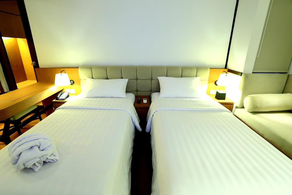 Hotel Namin Bandung 11/67