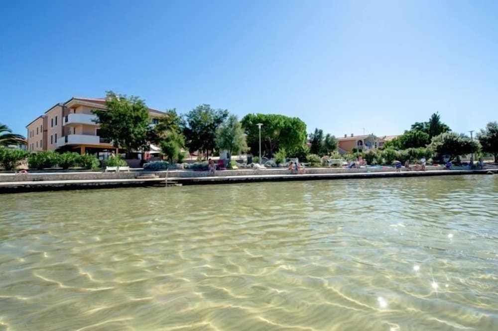 Hotel Laguna 30/42