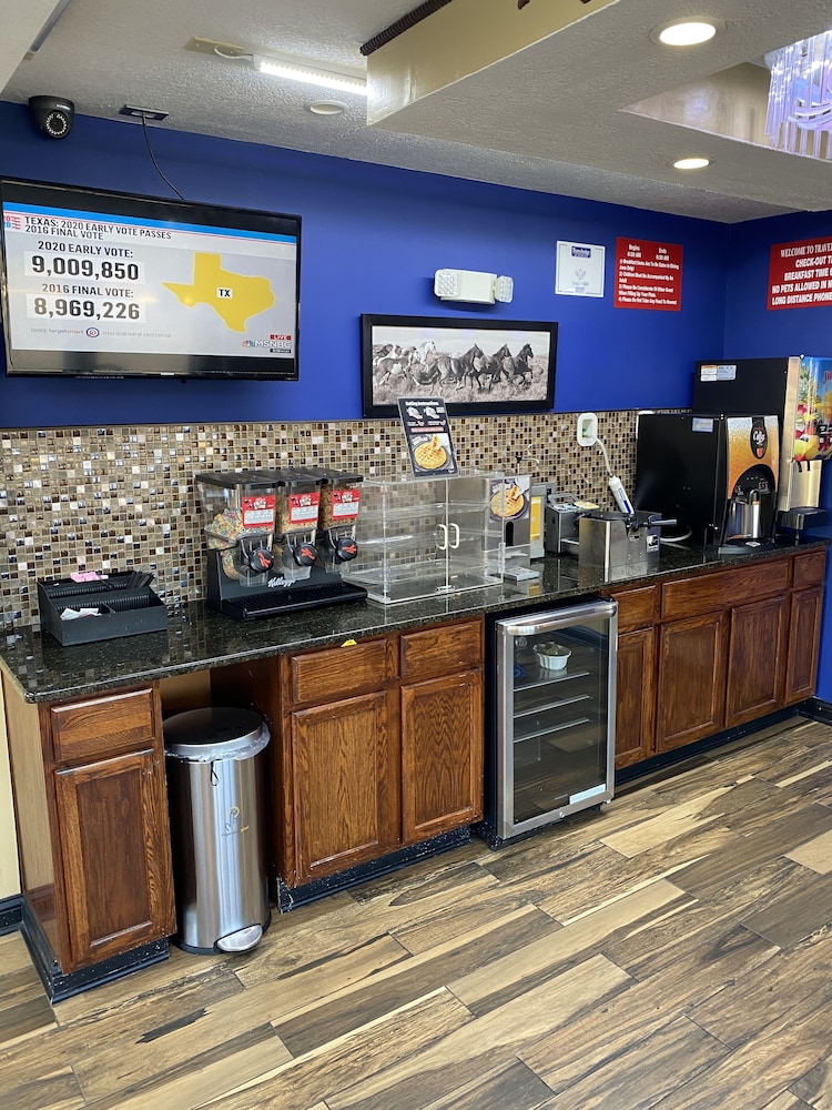 Travelodge by Wyndham Jackson North 22/26