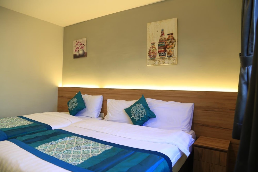 Lavana Hotel 12/46