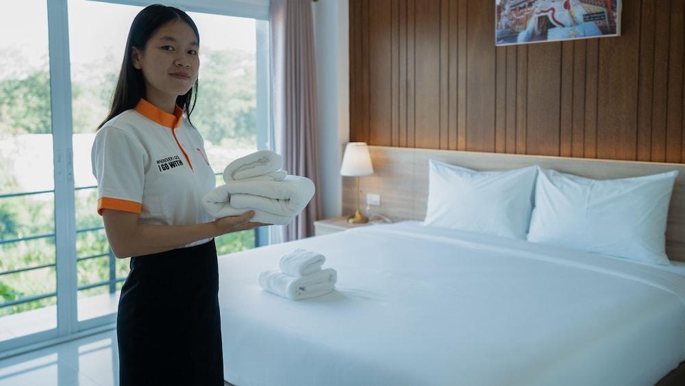B2 Nakhon Sawan Boutique & Budget Hotel 9/18