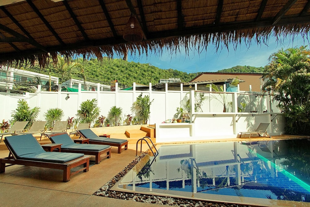 Baan Suay Hotel 25/40
