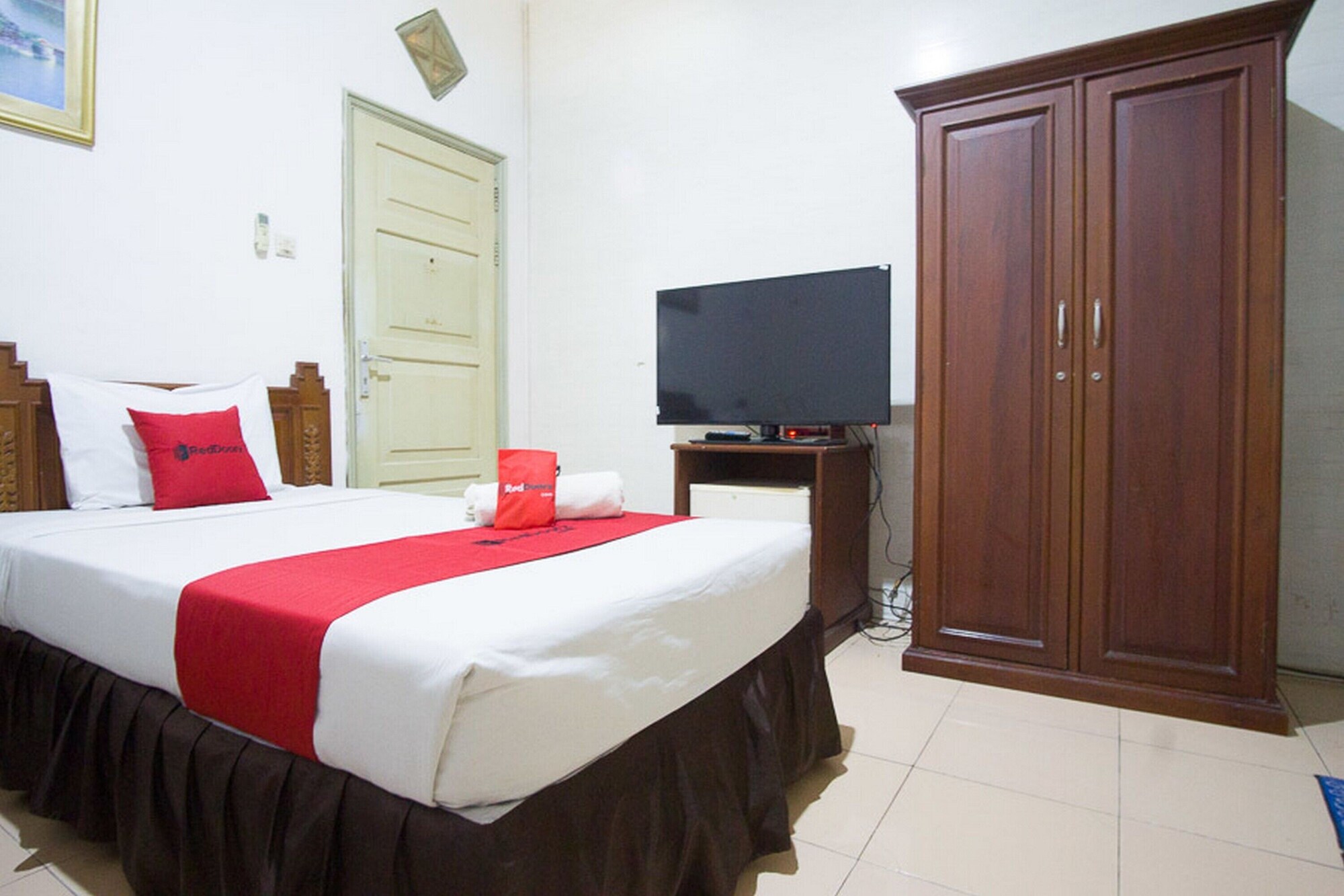 Reddoorz, Twin Beds