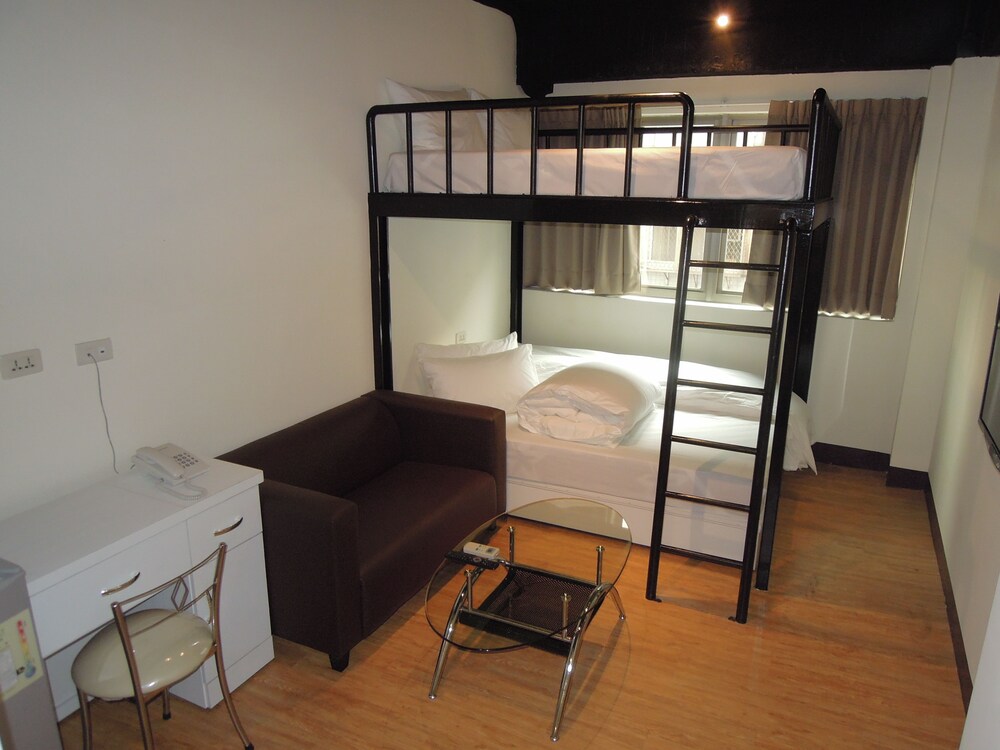 Galaxy Mini Inn 37/49