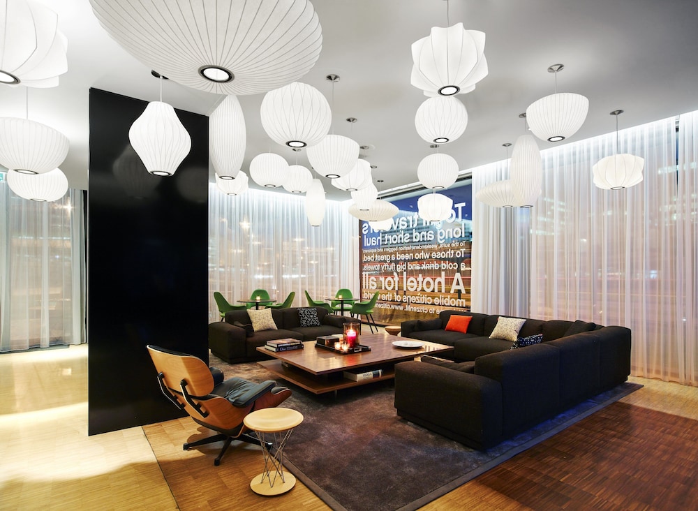 CITIZENM SCHIPHOL AIRPORT HOTEL 22/53
