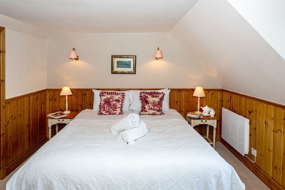 Eilean Iarmain Hotel 10/35
