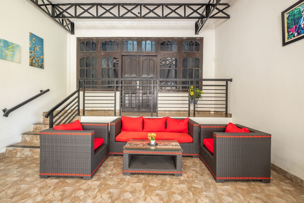 OYO Collection O 1032 Rahayu Residence Syariah 24/30