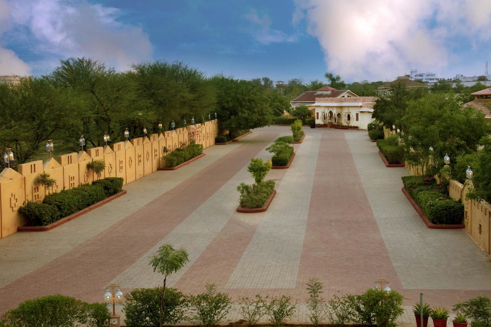 Pride Amber Villas Resort 15/55
