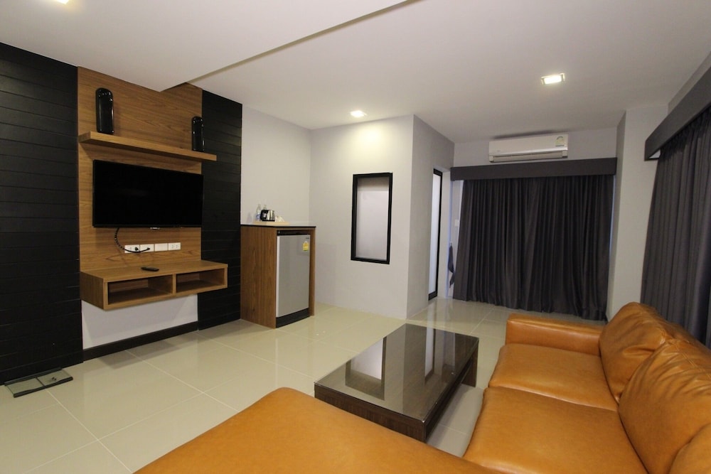 The Leisure Hotel 17/27