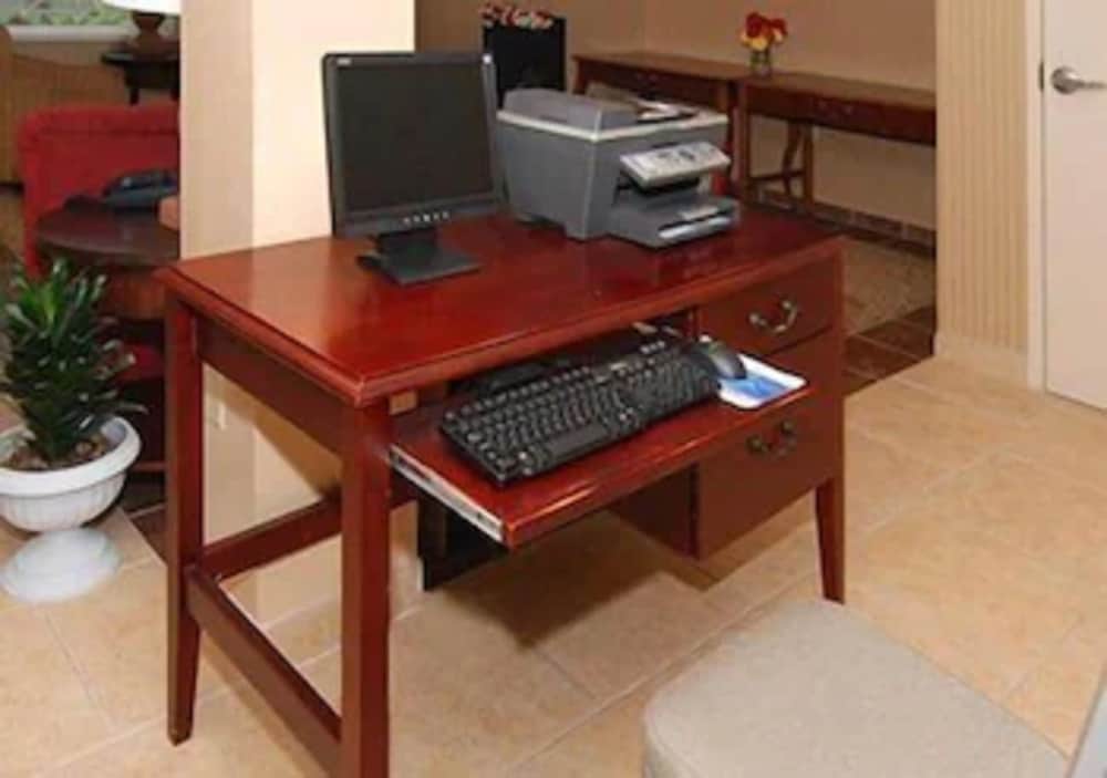 Quality Inn & Suites Chambersburg Northeast 32/47