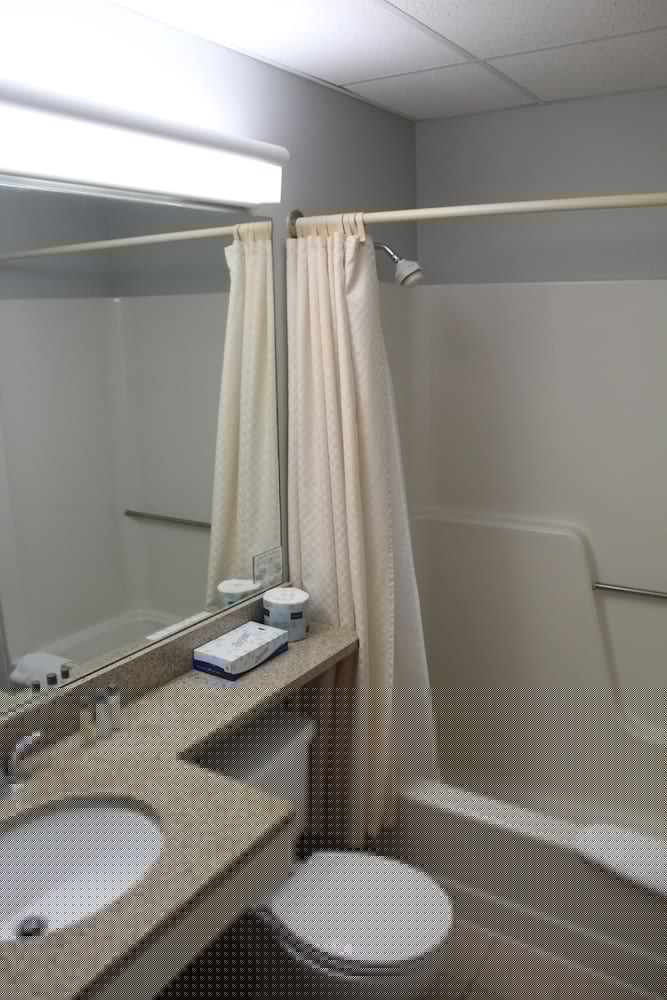 Boothbay Harbor Inn 67/69