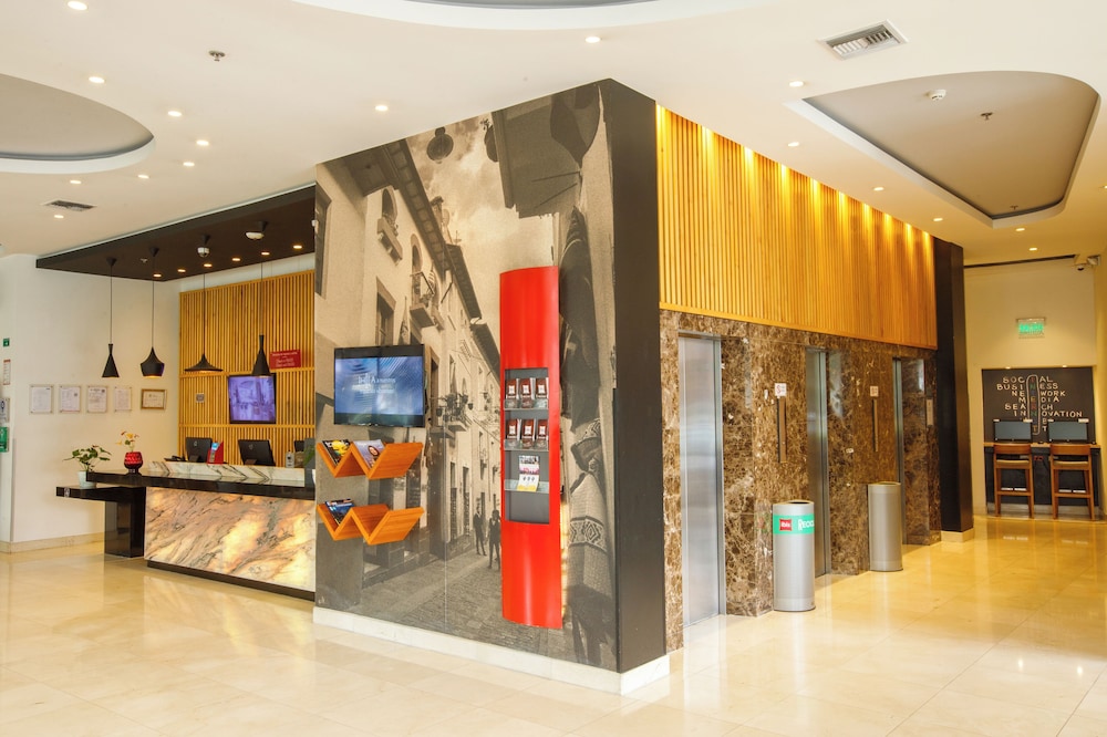 Ibis Quito 9/61