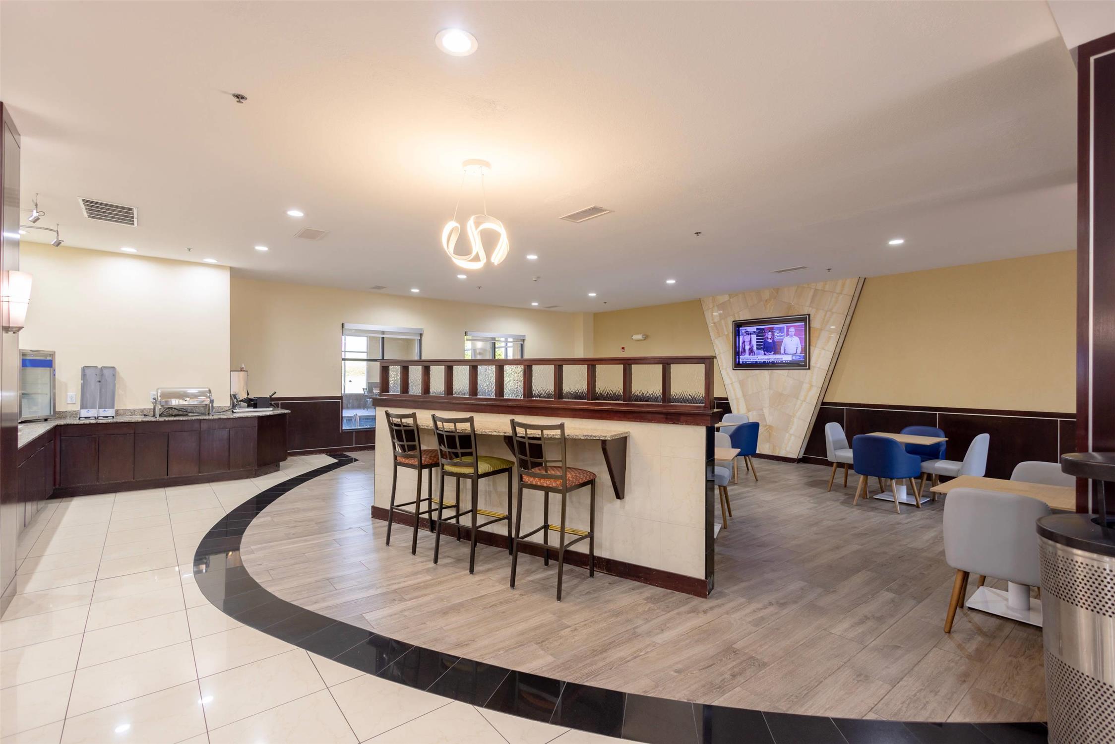 Comfort Suites Troy-I75 63/69