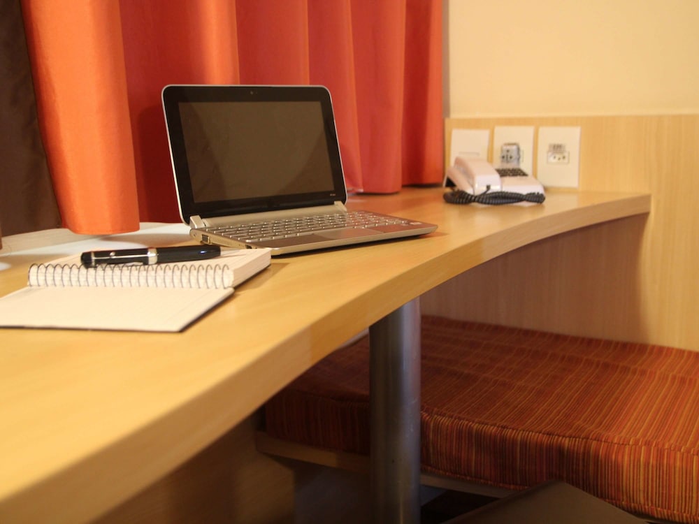 Ibis Montes Claros Shopping 46/50