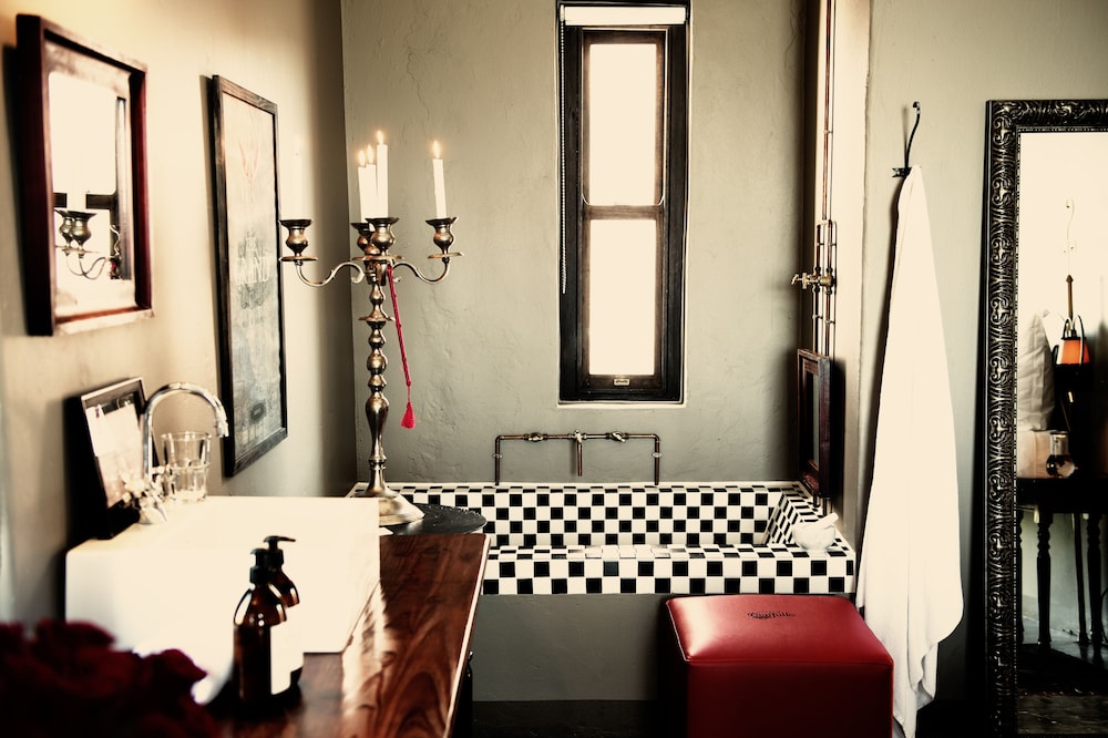 Grand Cafe & Rooms 27/33