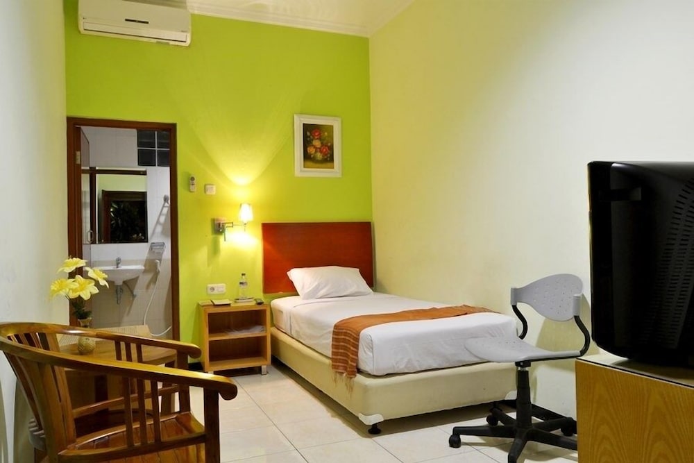 HOTEL KINGS KUDUS 6/28