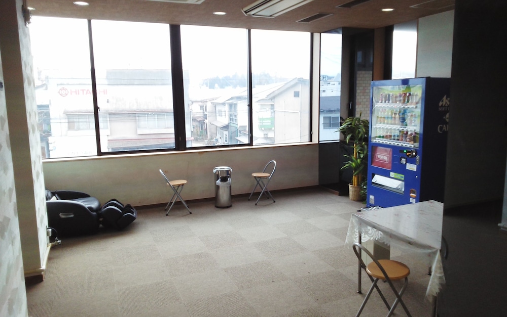 Hotel Miyako Hills Stationten 8/57