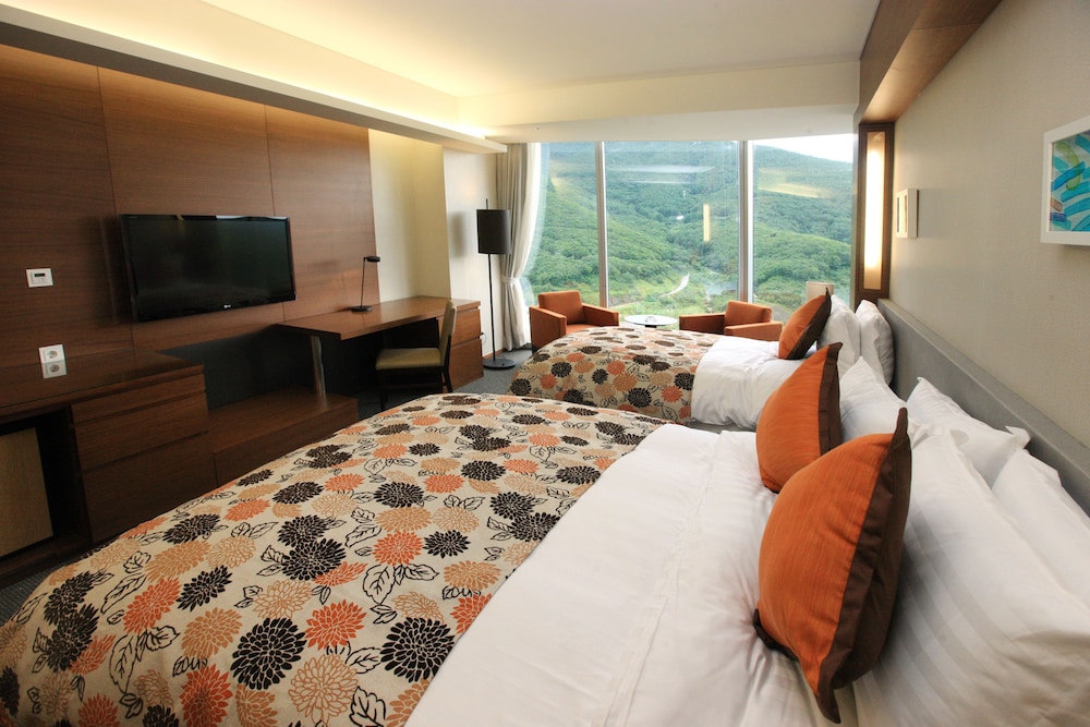 High1 Grand Hotel Convention Tower 12/64