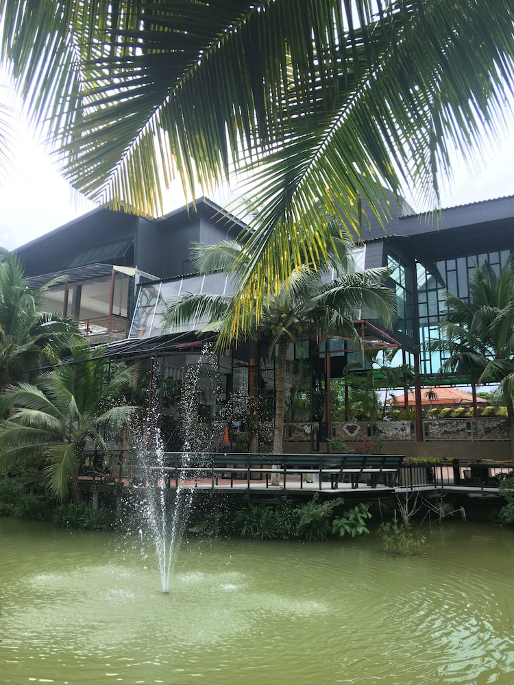 Green View Village Resort 43/50