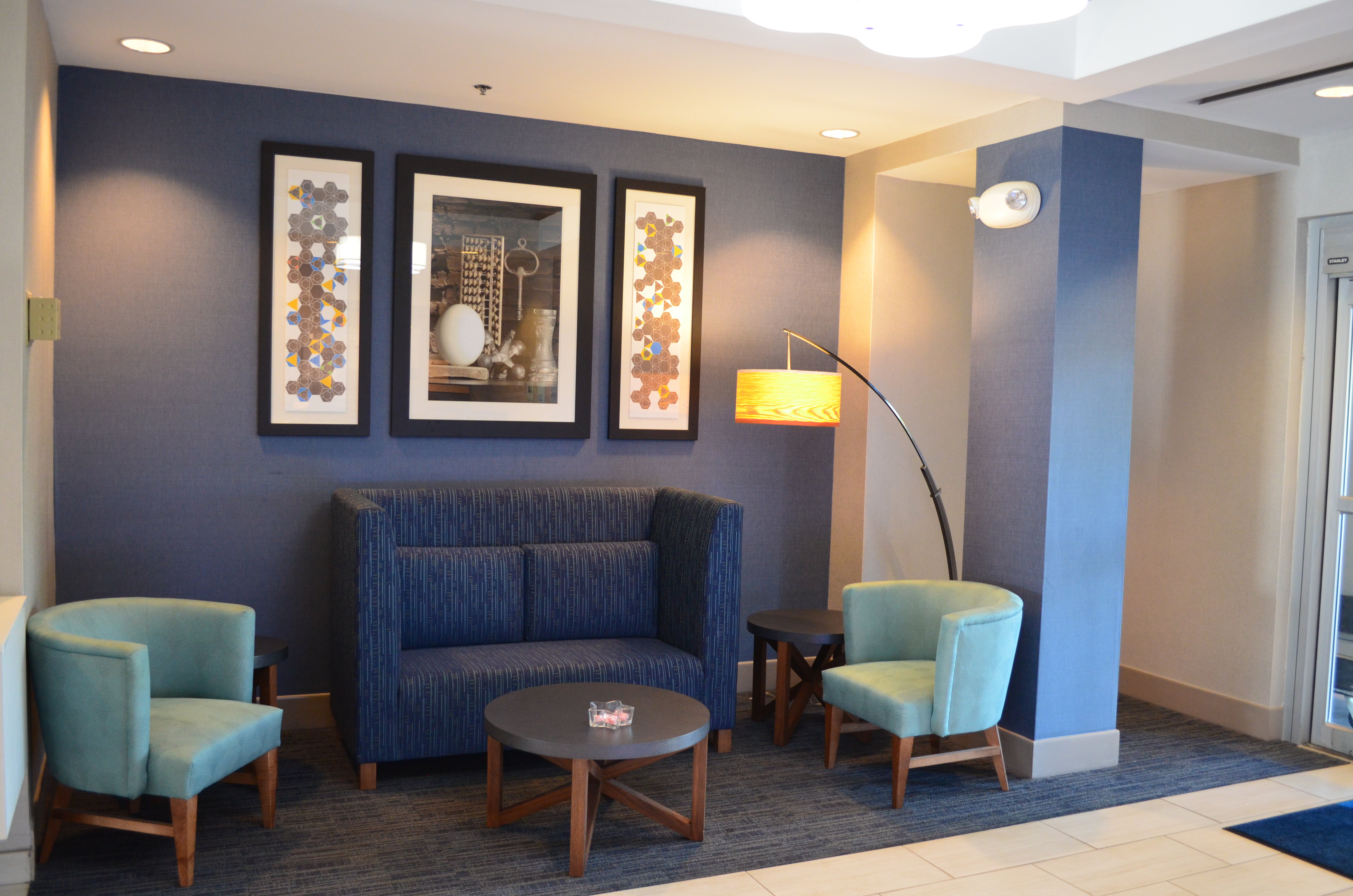 Holiday Inn Express Suites Anniston Oxford 17/24