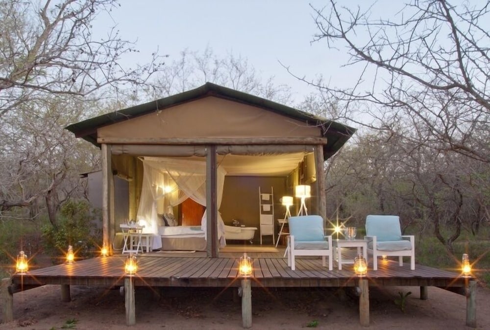 Ngama Tented Safari Lodge 2/50