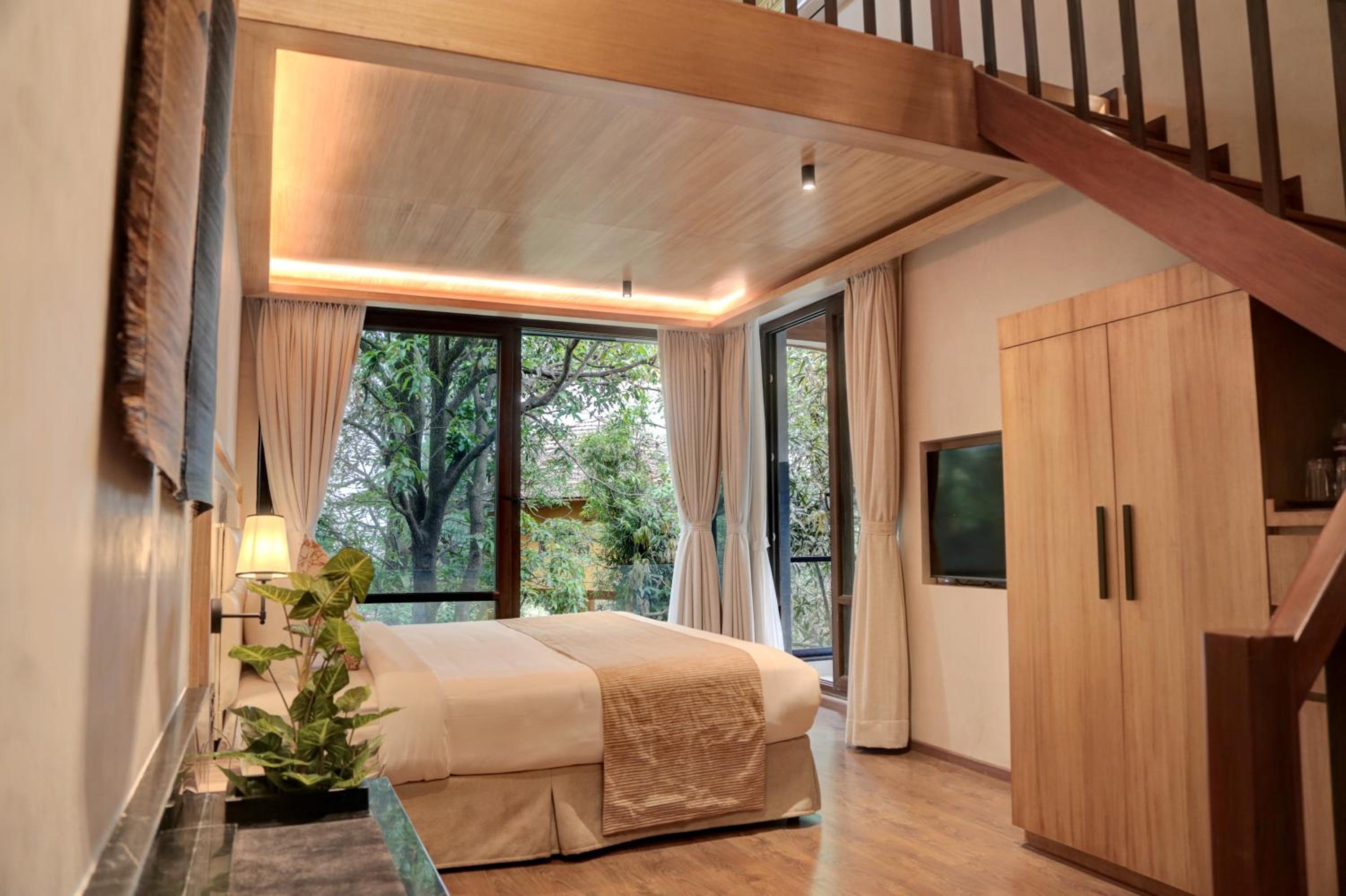 Duplex, Grand, Cottage, Queen Bed