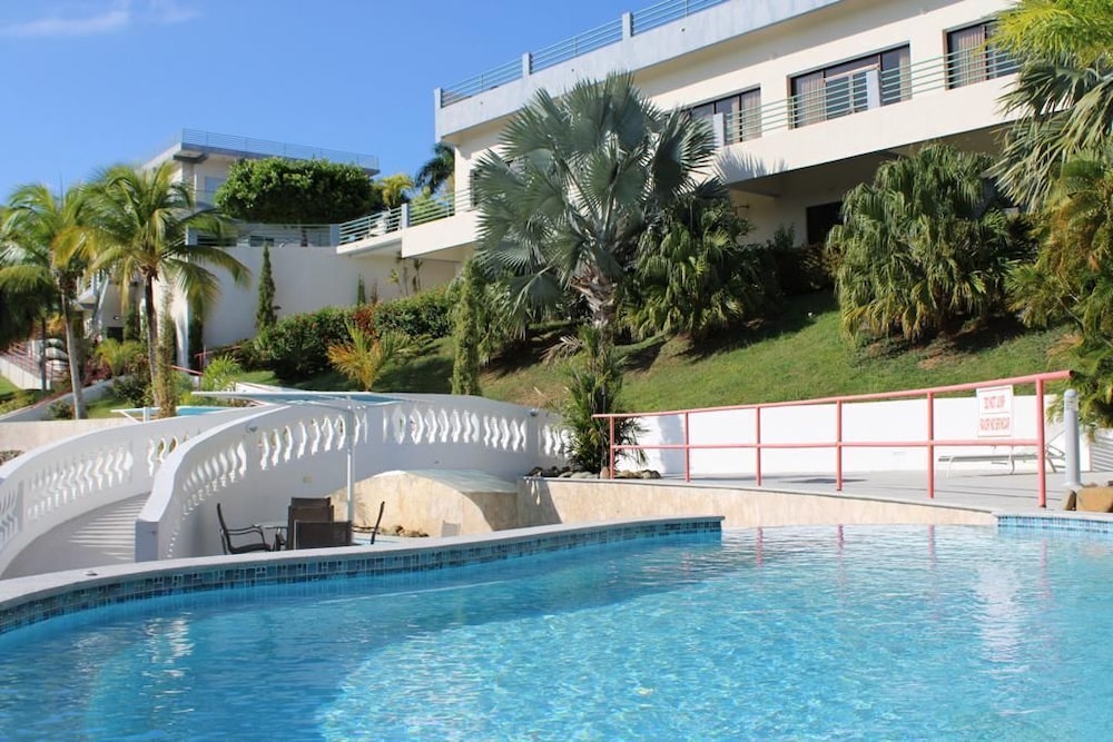 Fajardo Inn 47/50