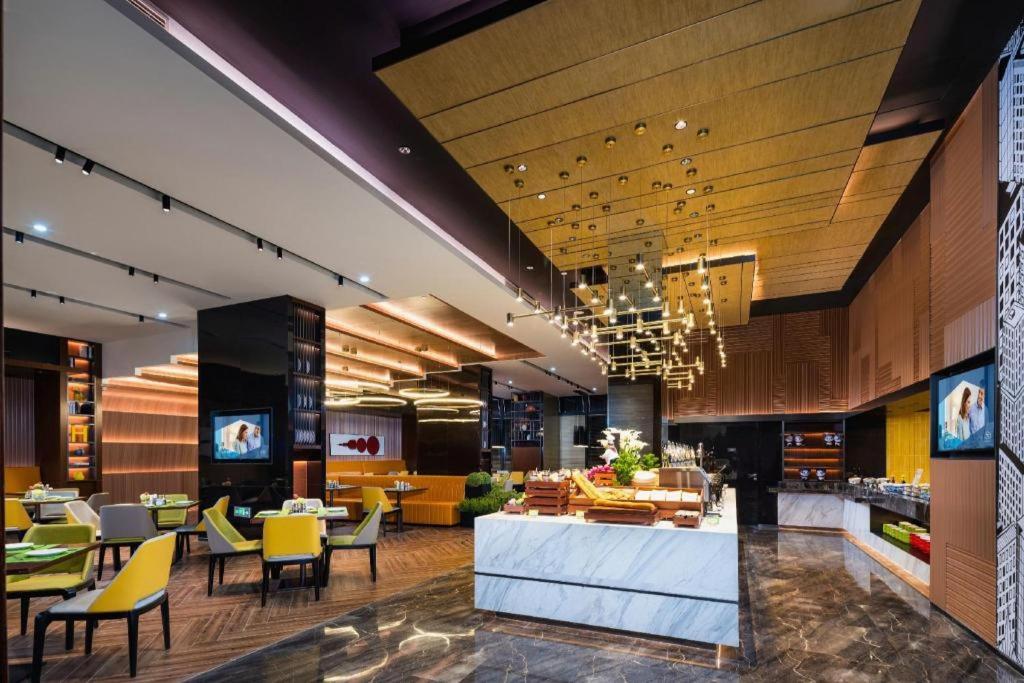 Lize Business District Hampton by Hilton 10/43