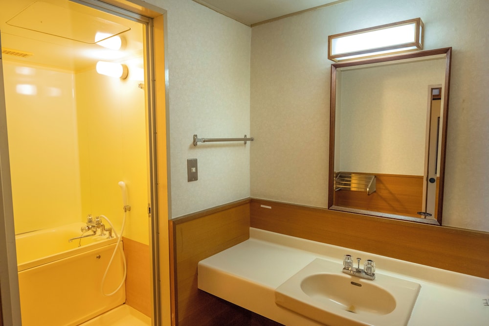 Japanese, Ocean, 8 Futon Beds, Tatami