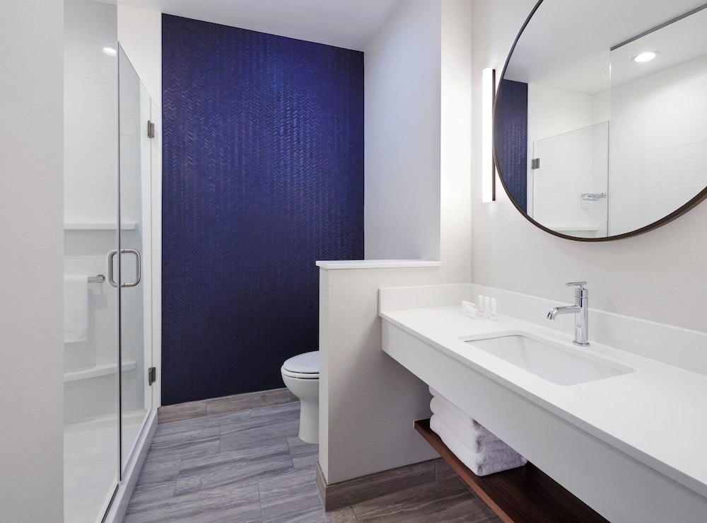 Fairfield Inn and Suites by Marriott Knoxville Airport Alcoa 38/39