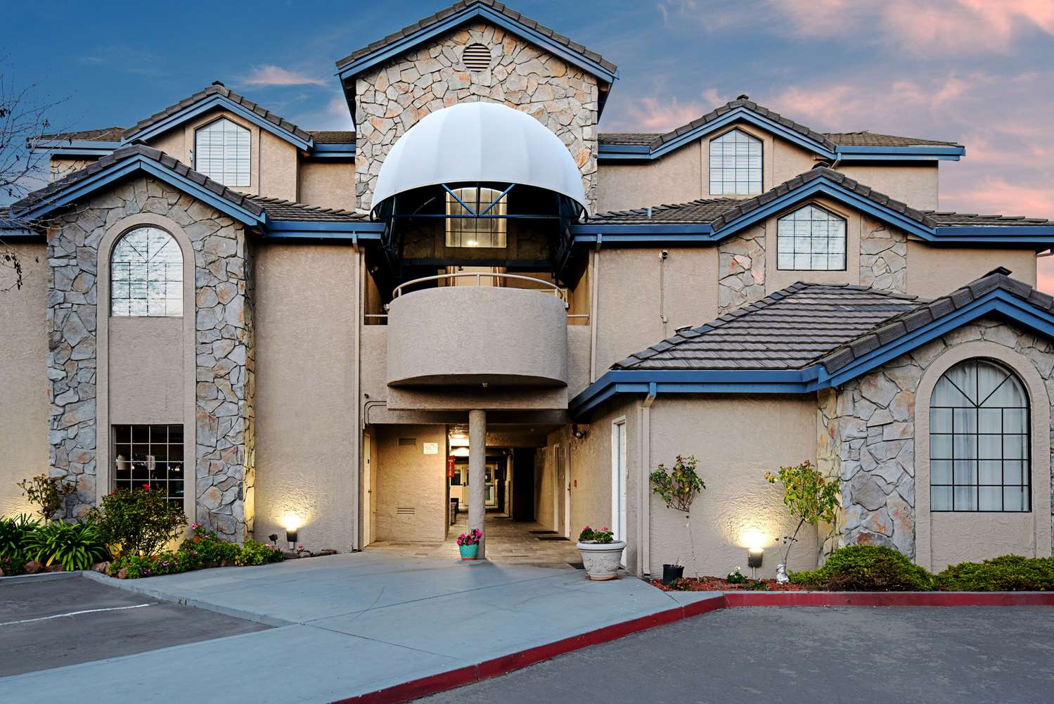 Clarion Inn Silicon Valley 47/53